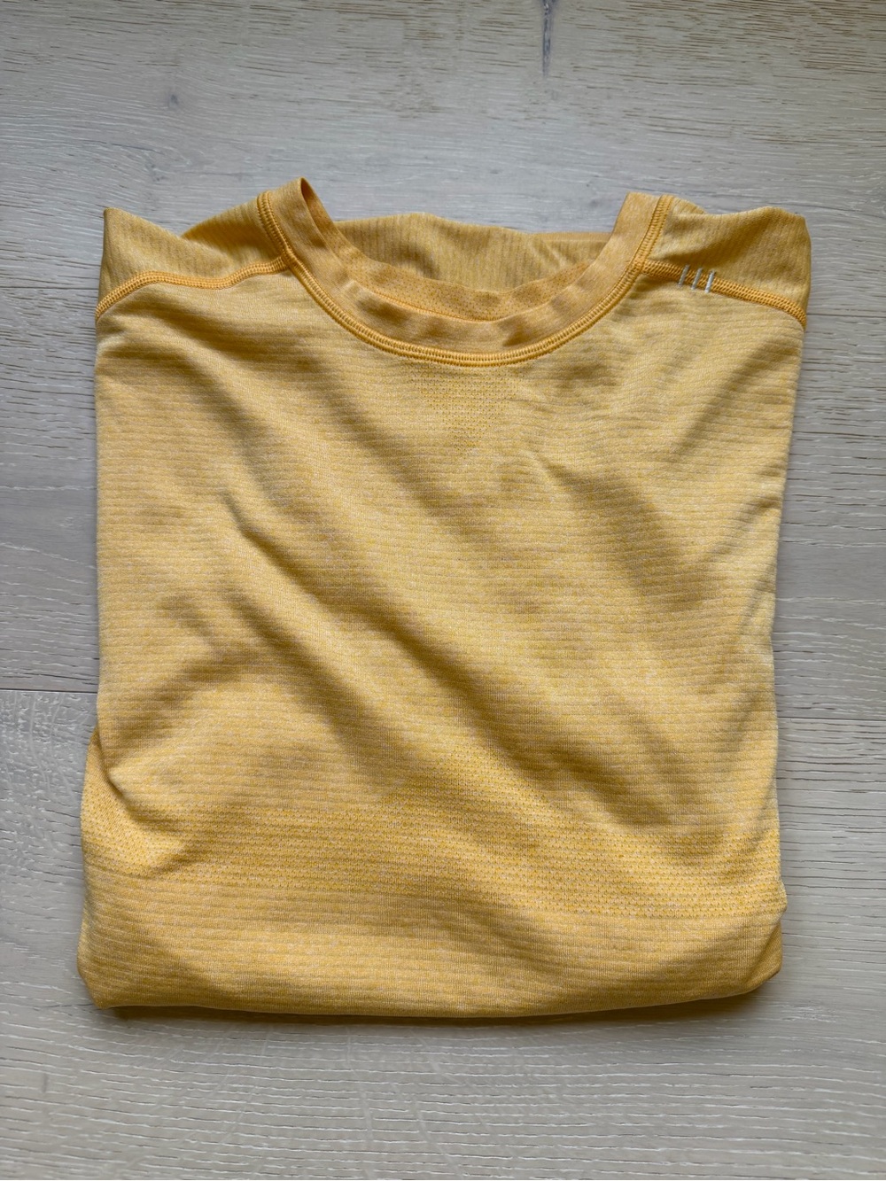 lululemon Metal Vent Tech Short Sleeve Shirt